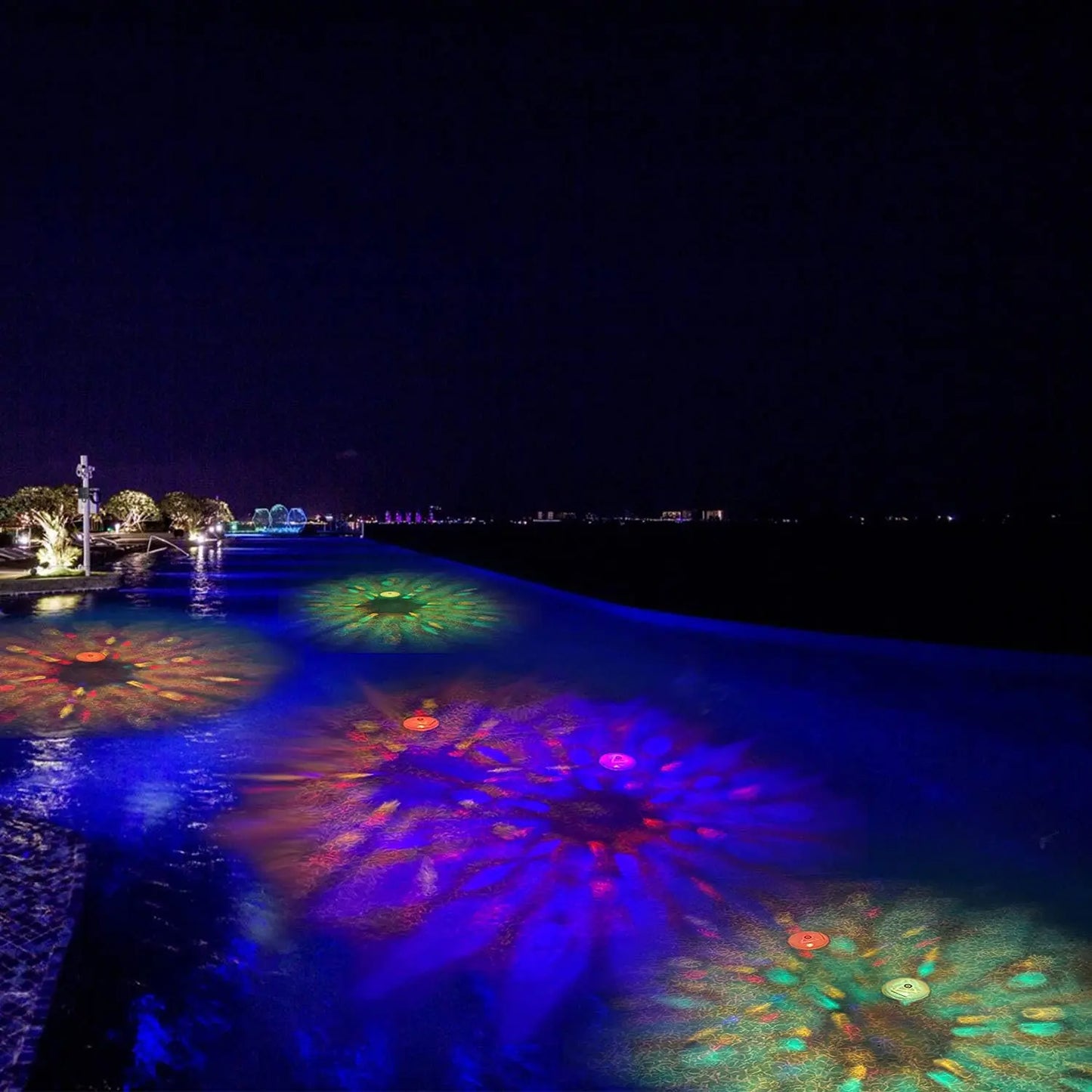 Viral Vault™ Floating Underwater Light