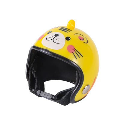 Viral Vault™ Chicken Helmet