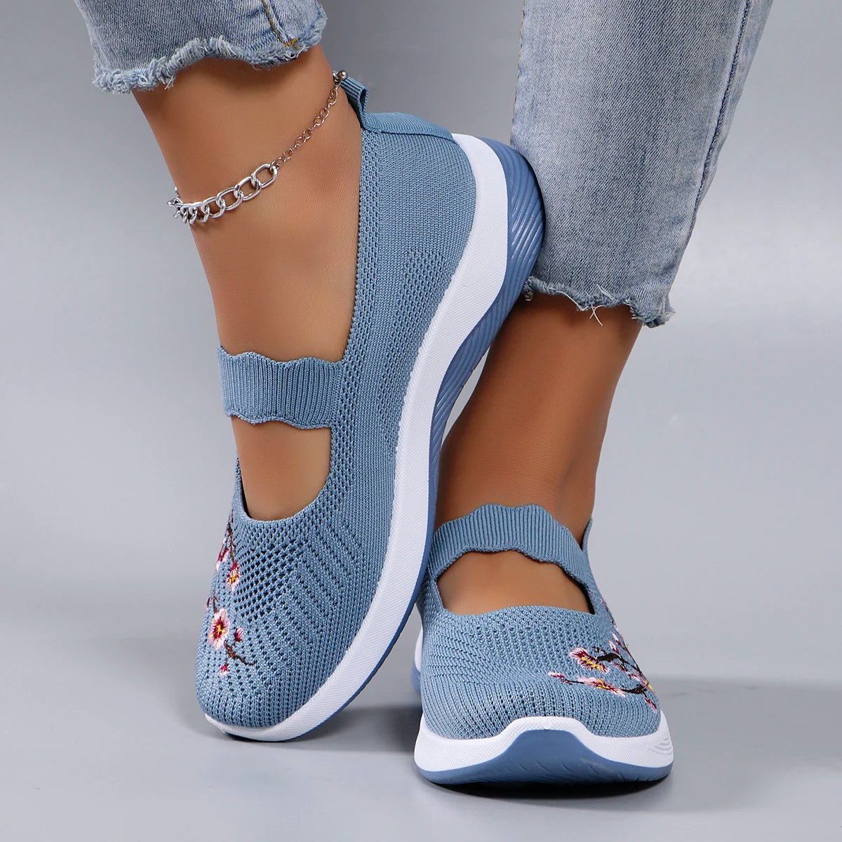 Viral Vault™  Women's summer breathable  casual sports shoes