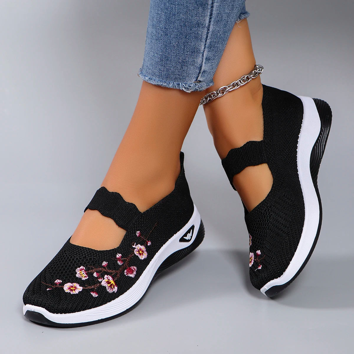 Viral Vault™  Women's summer breathable  casual sports shoes