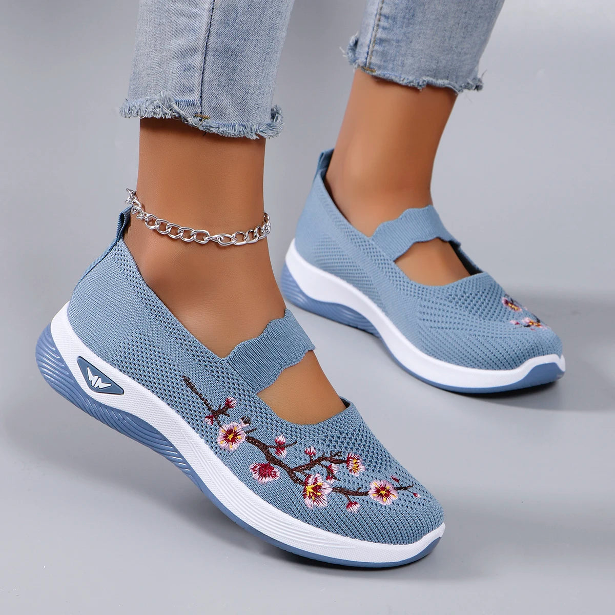 Viral Vault™  Women's summer breathable  casual sports shoes