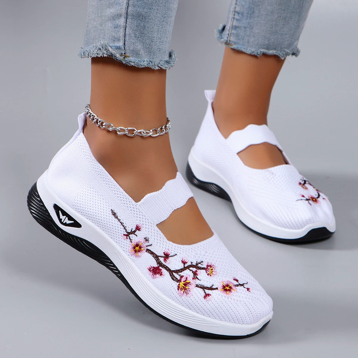 Viral Vault™  Women's summer breathable  casual sports shoes
