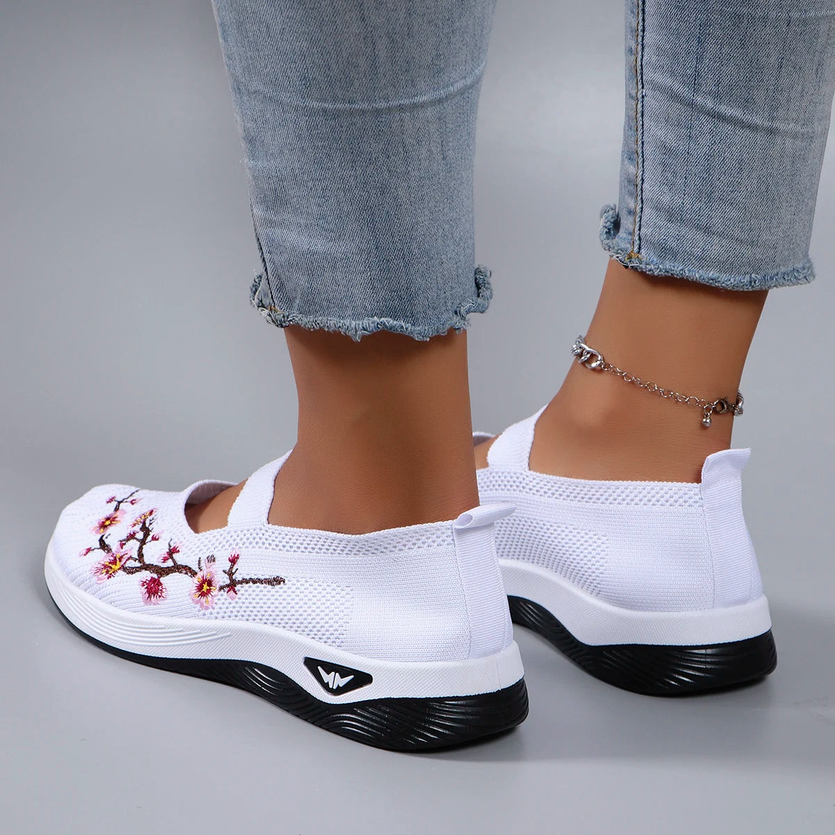 Viral Vault™  Women's summer breathable  casual sports shoes