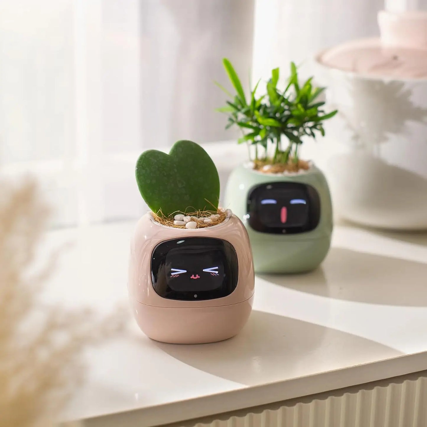Viral Vault™ Smart Flowerpot
